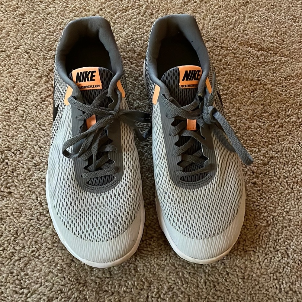 Nike tennis shoes